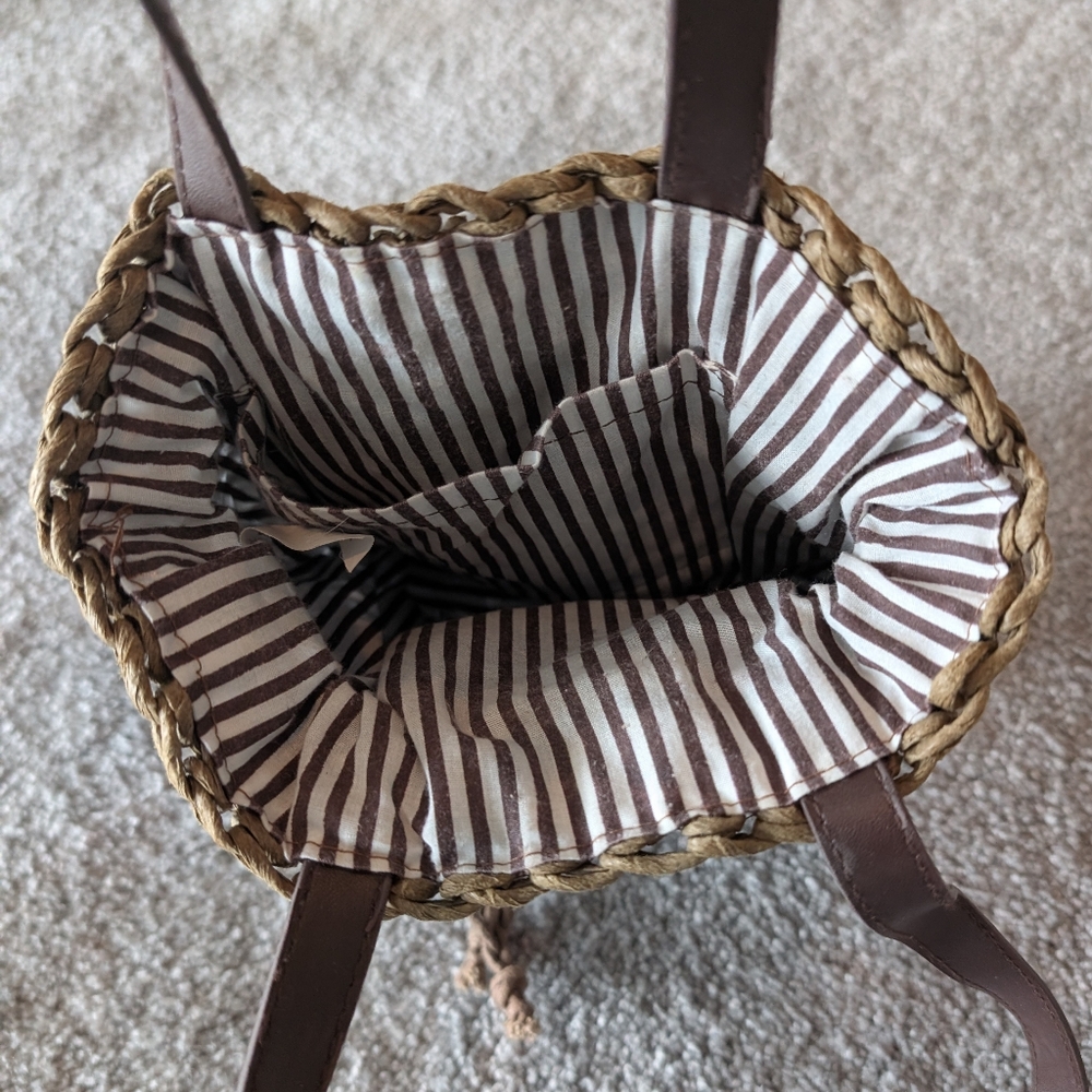 Straw Mini Bucket Back - Picture 5 of 8